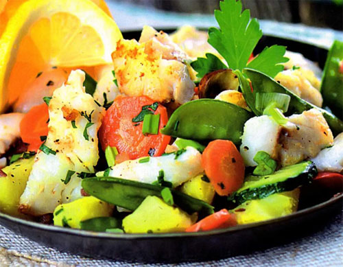 Салат из окуня с овощами
